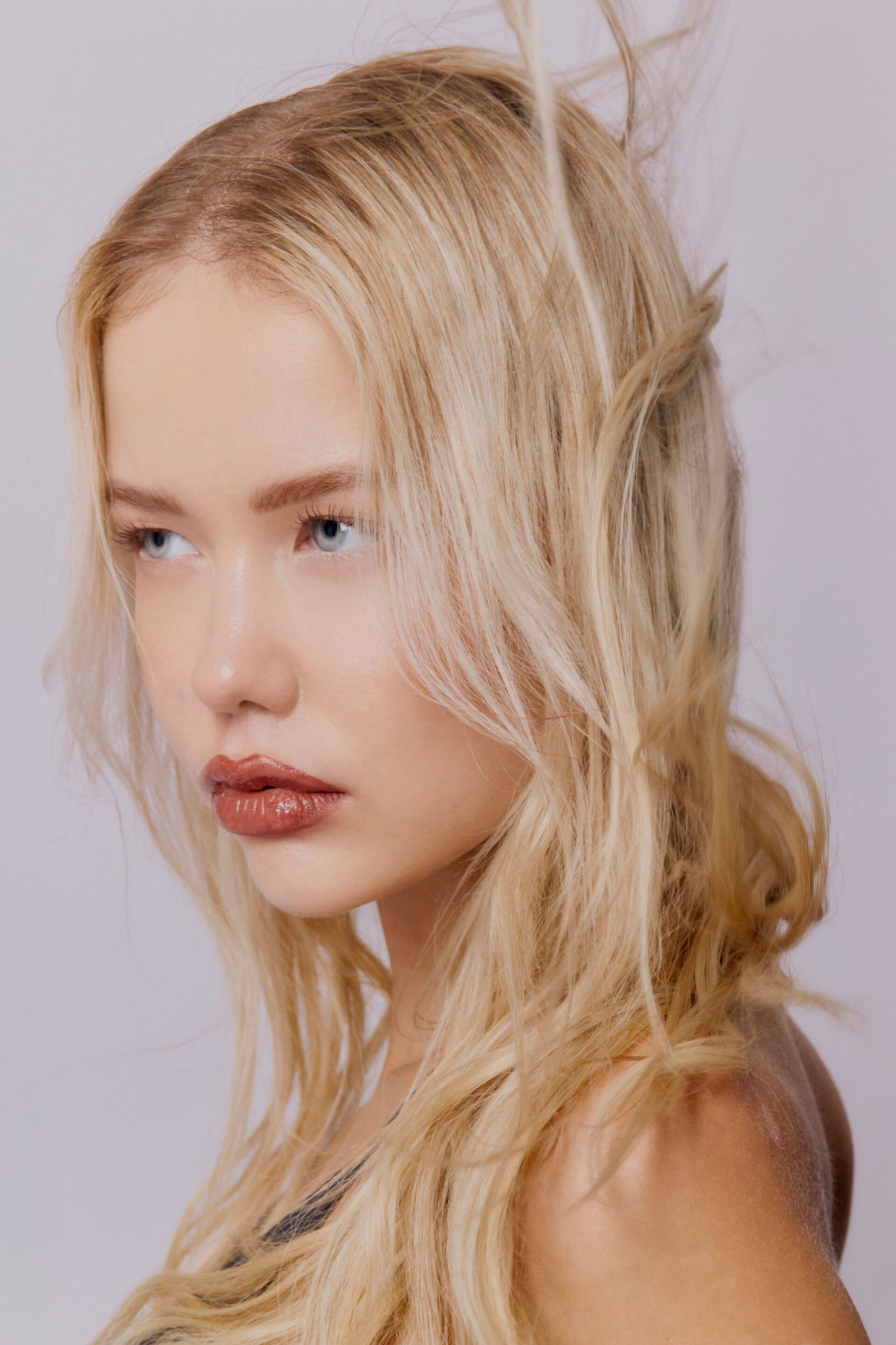 8 heliisa plumberg test ursu row model mgmt srl